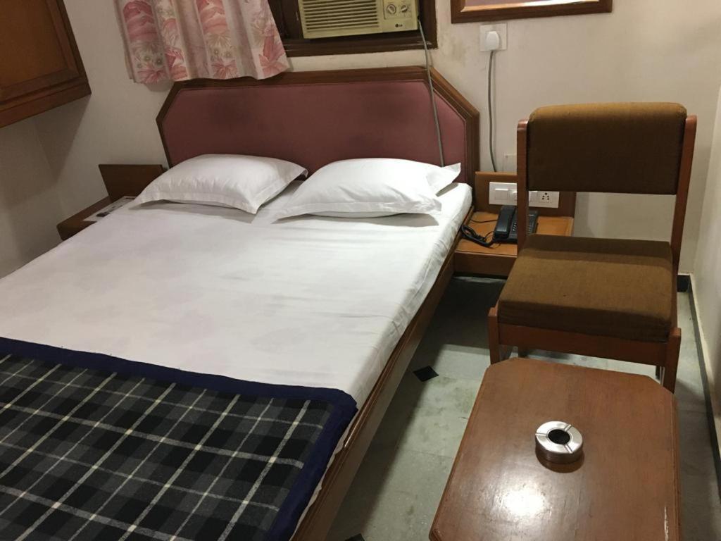Hotel Grg Vadodara Zewnętrze zdjęcie