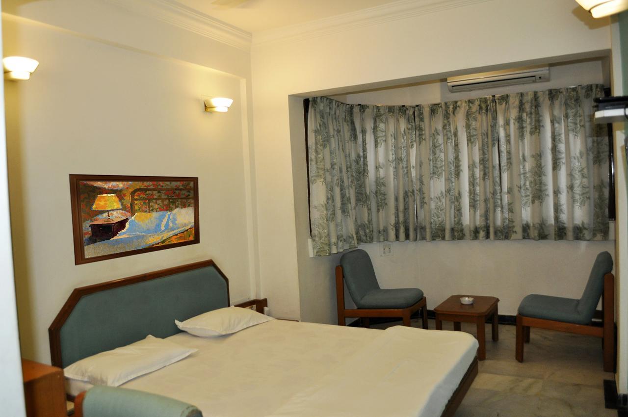 Hotel Grg Vadodara Zewnętrze zdjęcie