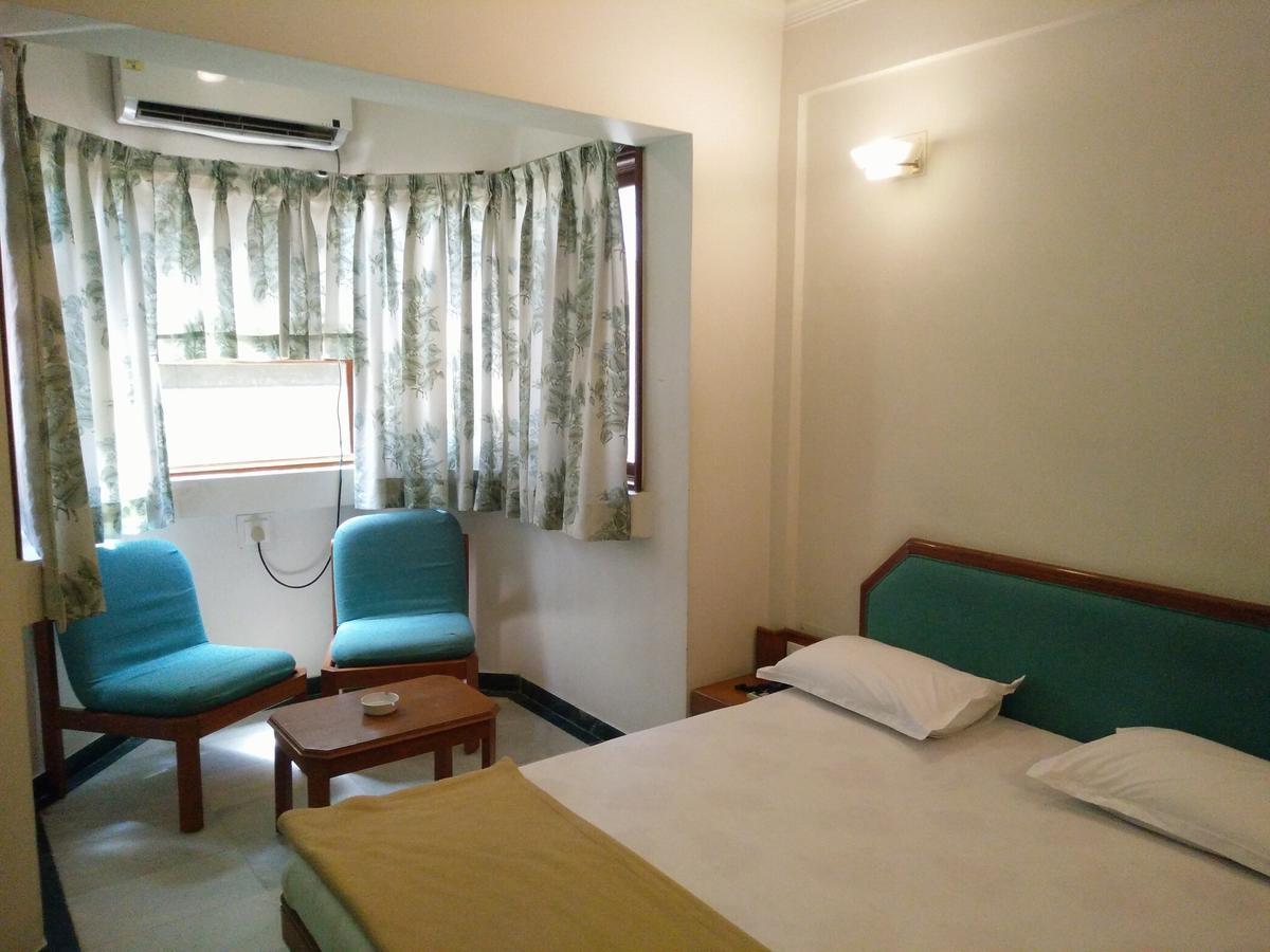 Hotel Grg Vadodara Zewnętrze zdjęcie